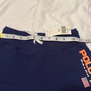 NWT: Polo Ralph Lauren’s polo sport kids short. This is unisex.
